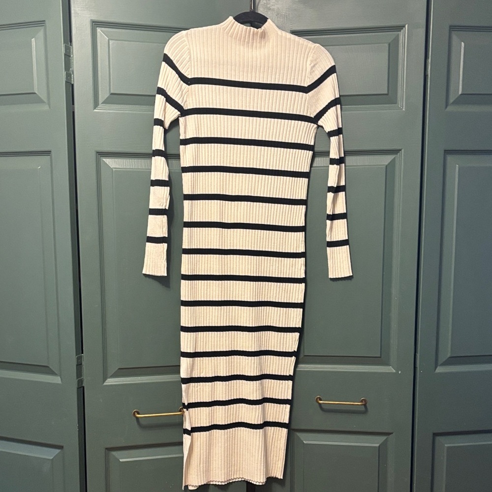 NWOT Maternity Striped Ribbed Knit Dress small
